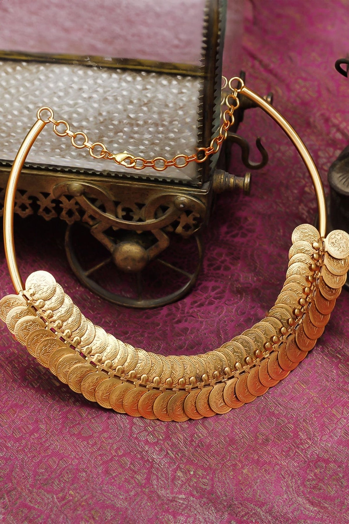 Embossed Coin Overlay Kanti Necklace 