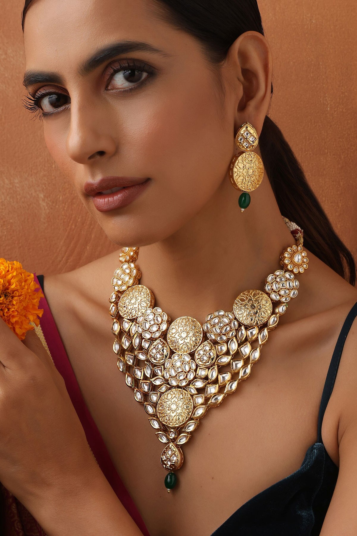 Kundan Embellished Necklace Set 