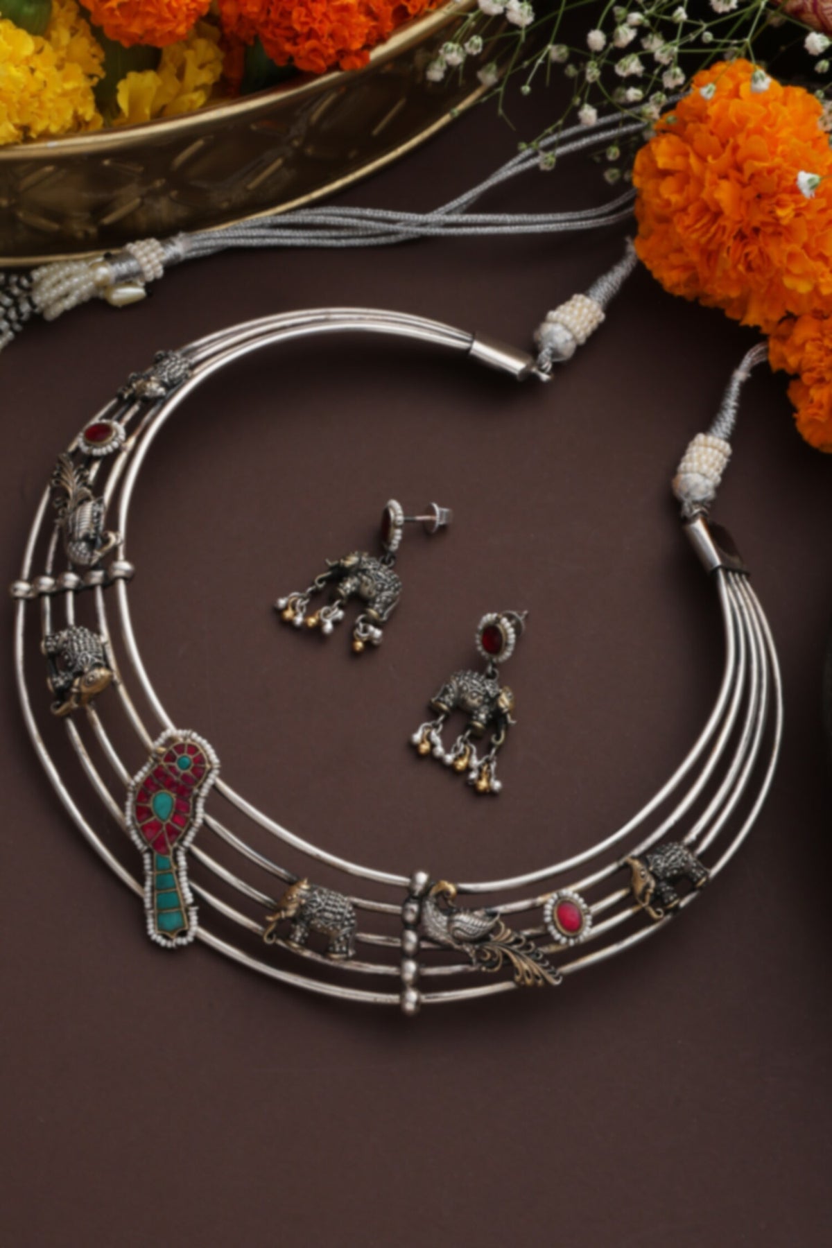Carved Tribal Bird Embellished Necklace Set 