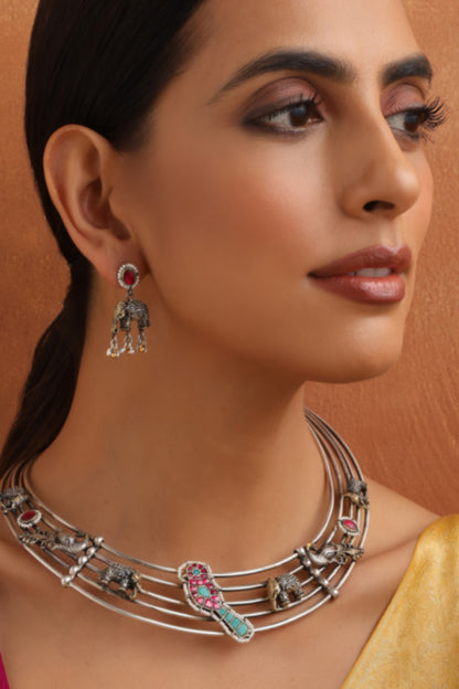 Carved Tribal Bird Embellished Necklace Set 