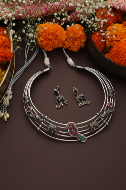 Carved Tribal Bird Embellished Necklace Set 