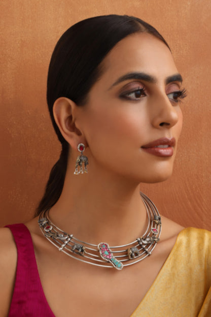 Carved Tribal Bird Embellished Necklace Set 
