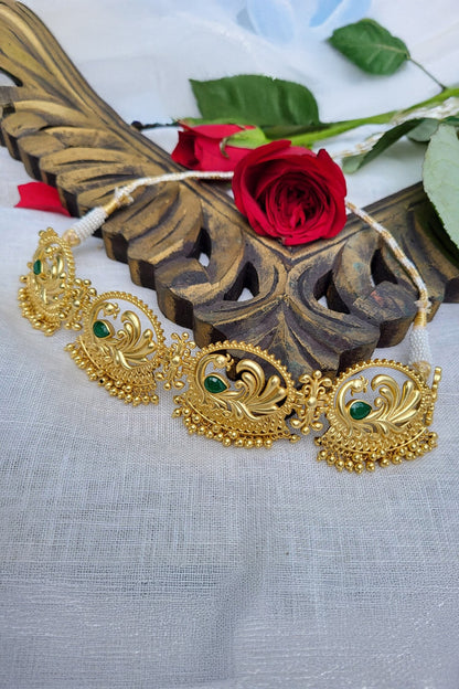 Majestic Mor Choker Necklace 