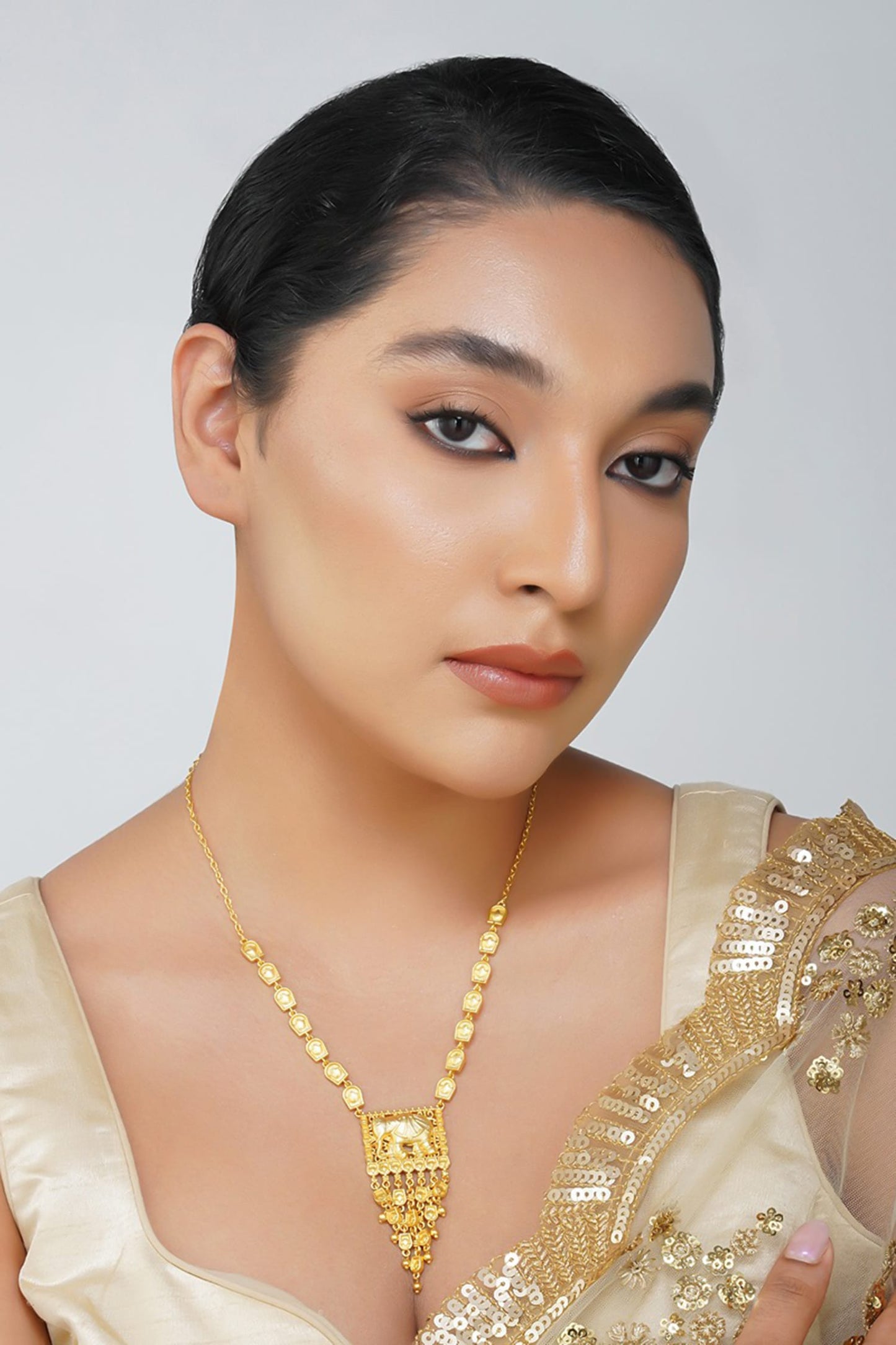 Timeless Tusk Pendant Necklace 