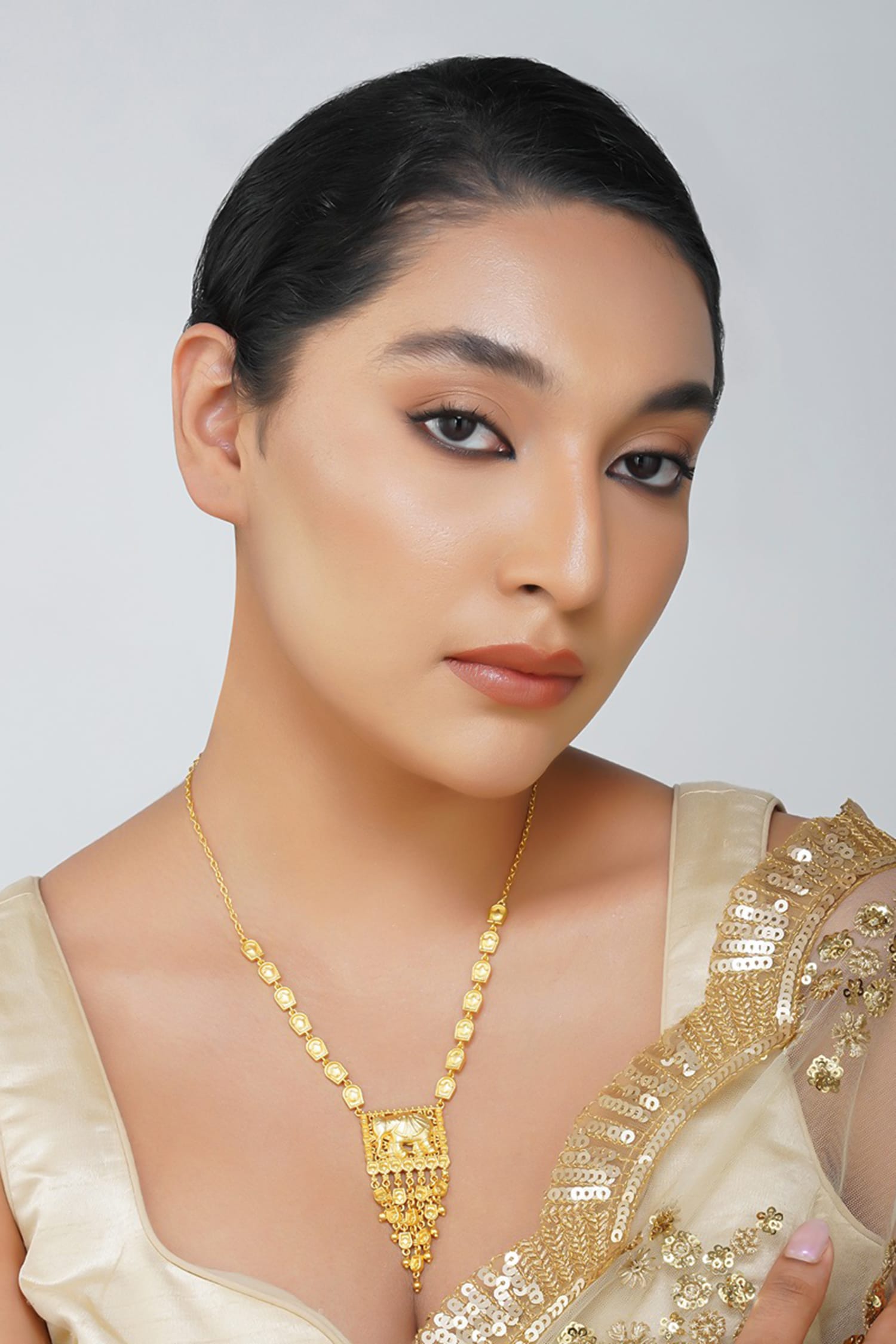 Timeless Tusk Pendant Necklace 