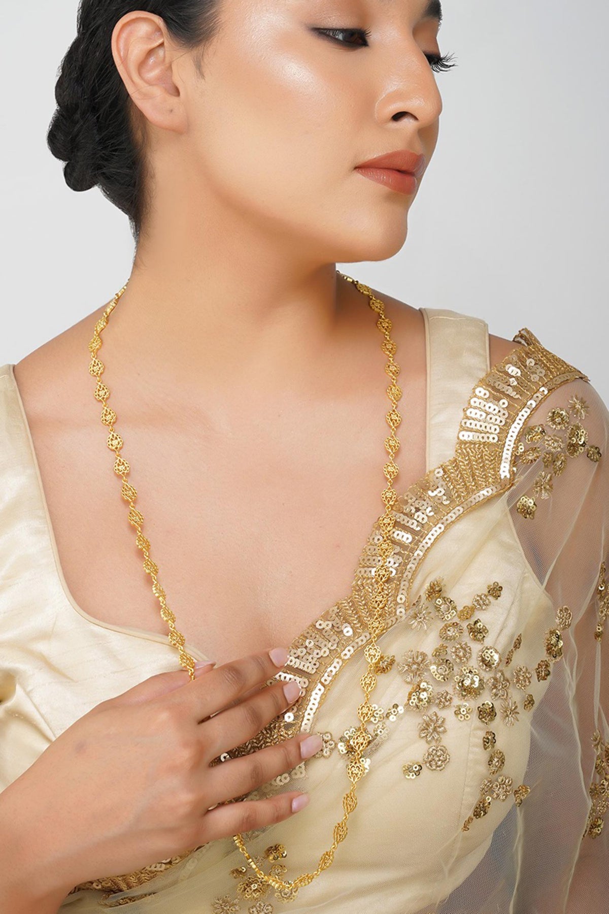 Imperial Notes Filigree Long Necklace 