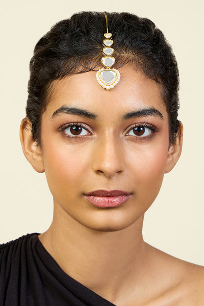 Boondein Mirror Embellished Maangtikka 