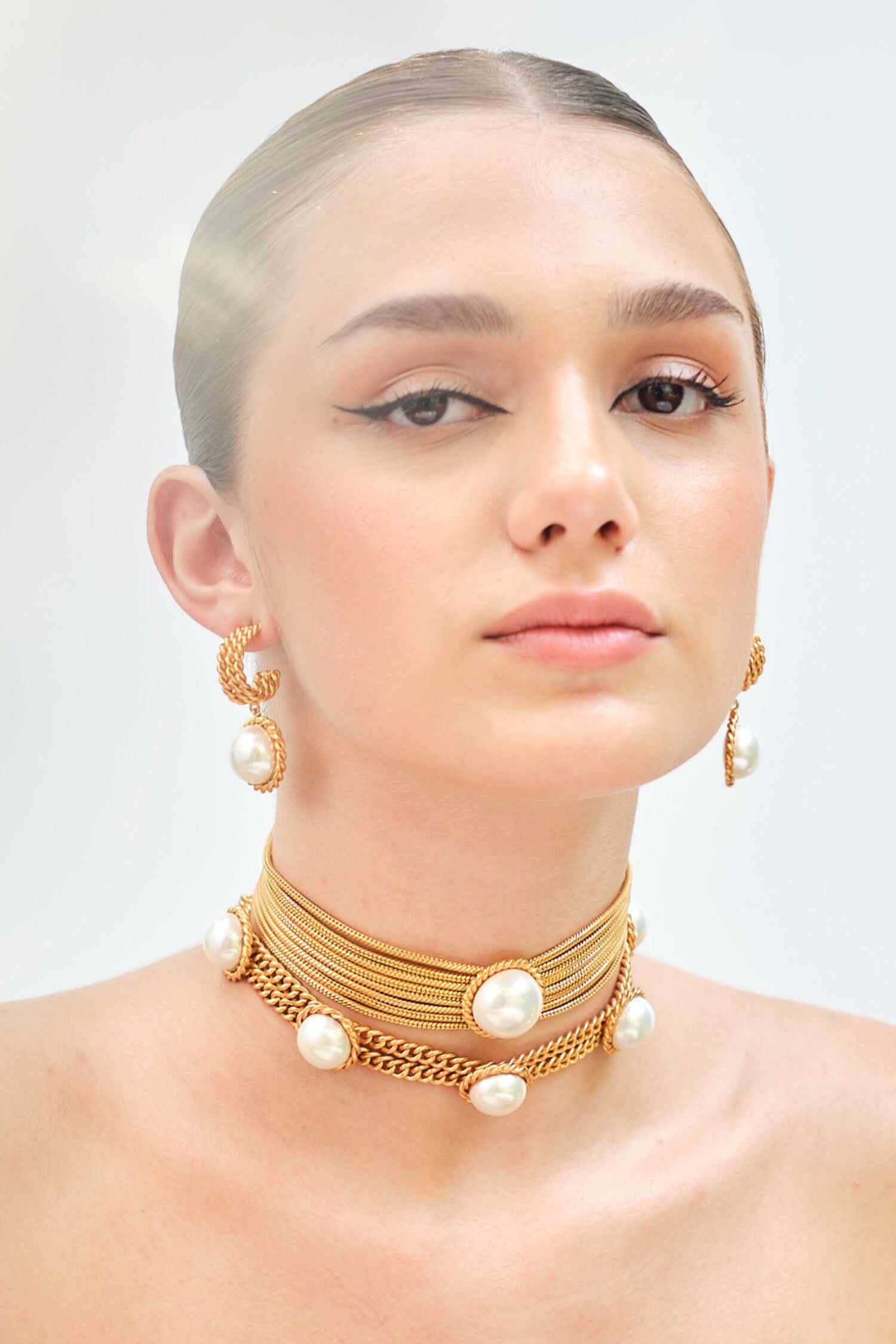 Collar Bead Embellished Choker 