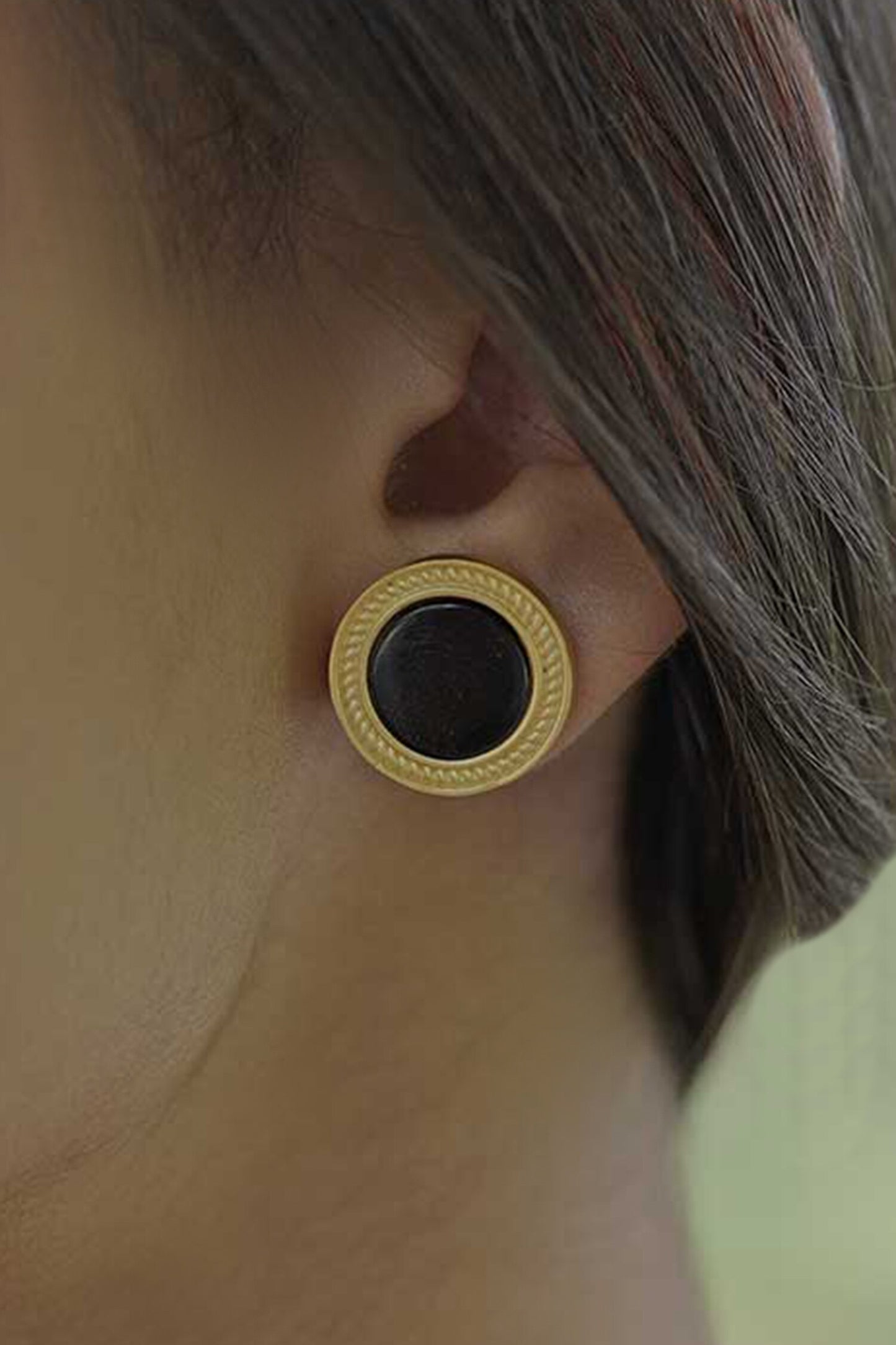 Tranquil Life Onyx Stud Earrings 