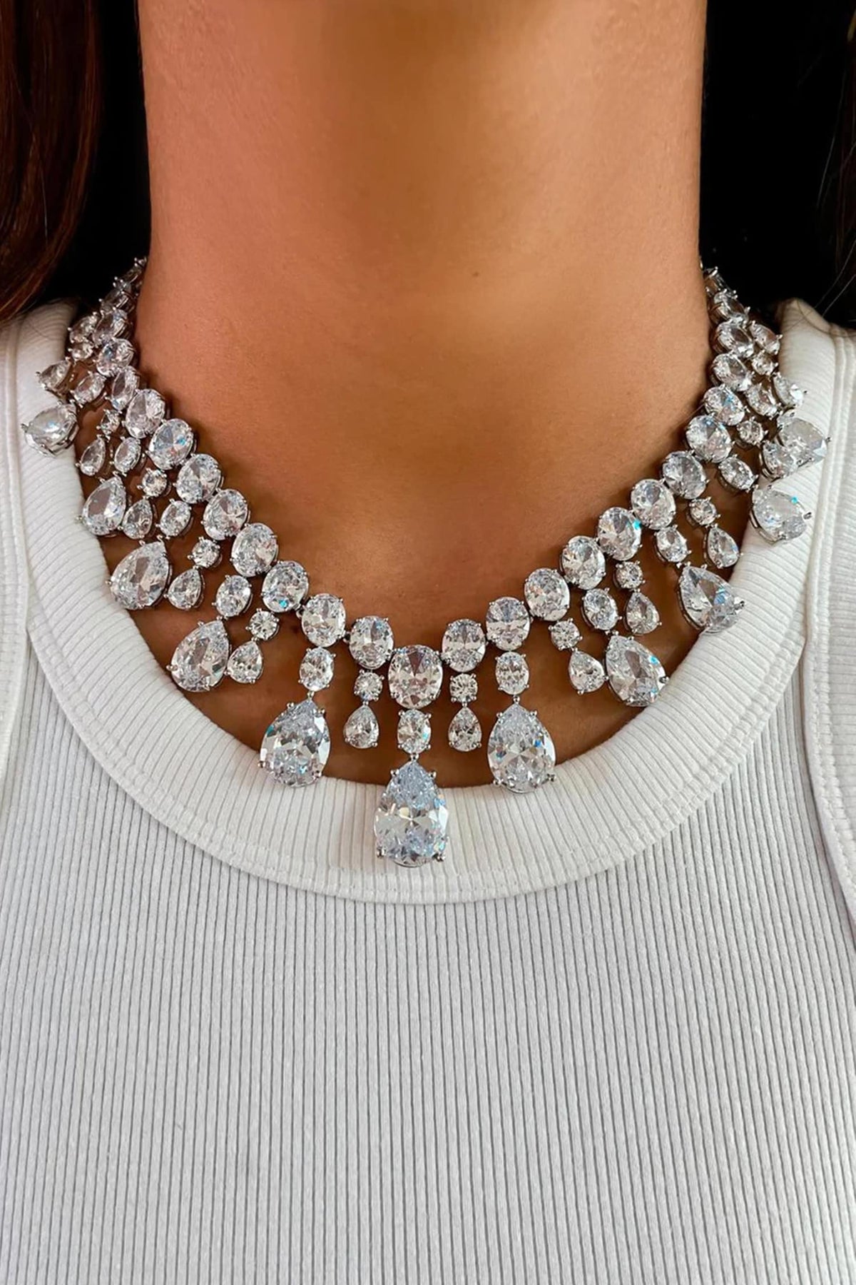 Infinite Orchid Diamond Necklace Set 