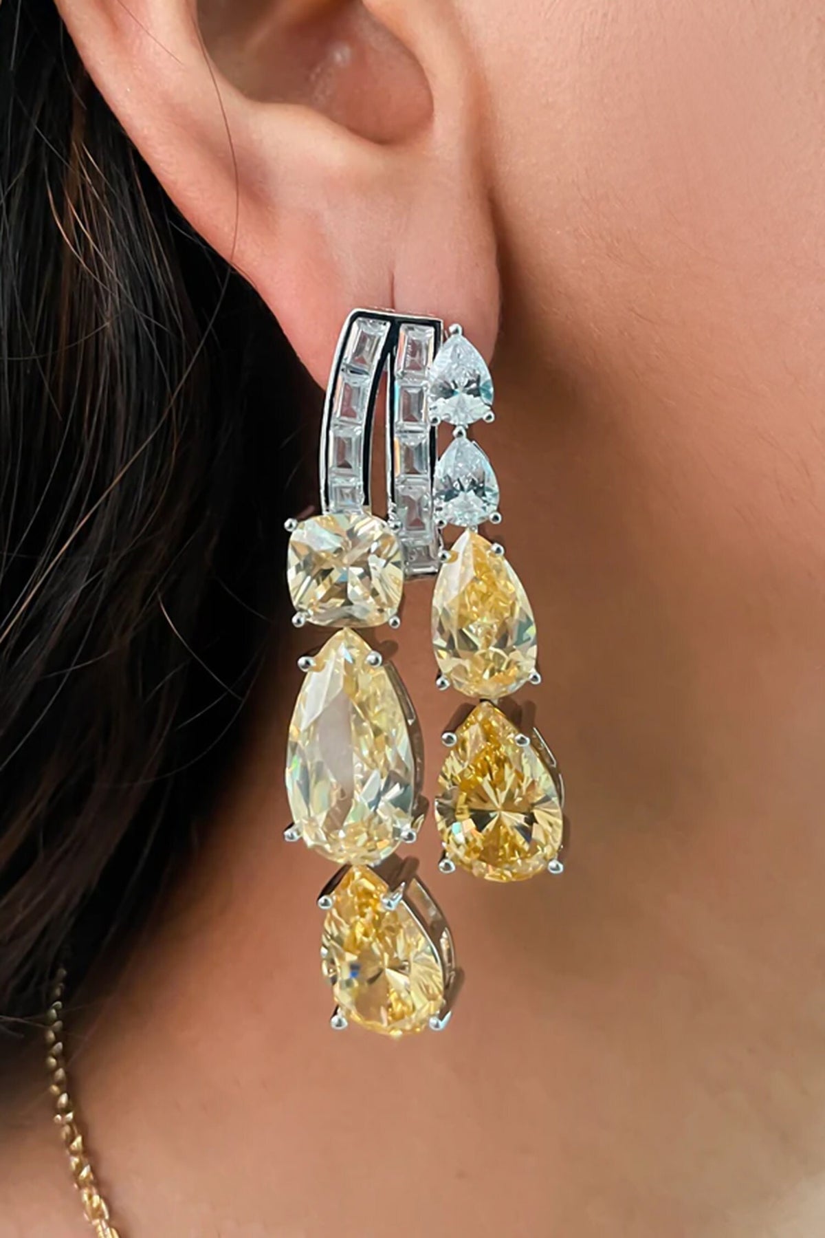 Magnolia Stone Studded Necklace Set 