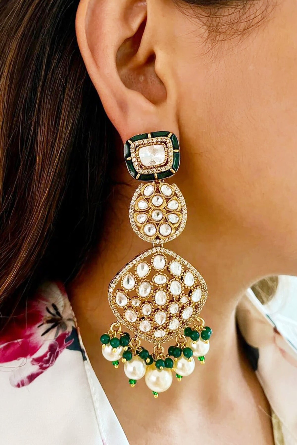 Kundan Embellished Necklace Set 