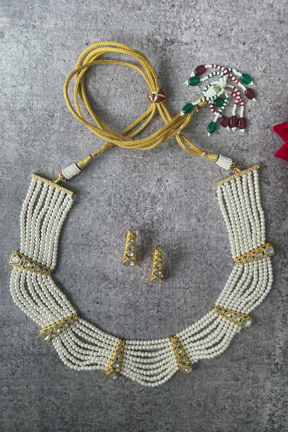 Stone Studded Pearl Scallop Choker Set 