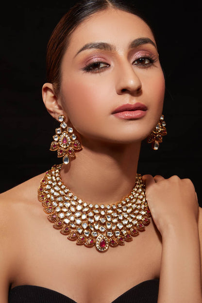 Kundan Floral Cluster Choker Set 