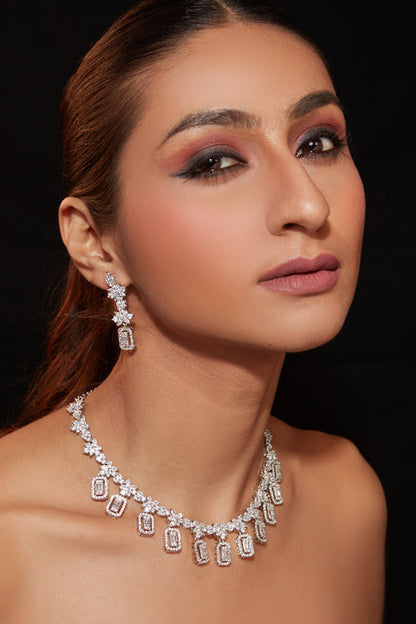 Floral Strone Drop Necklace Set 