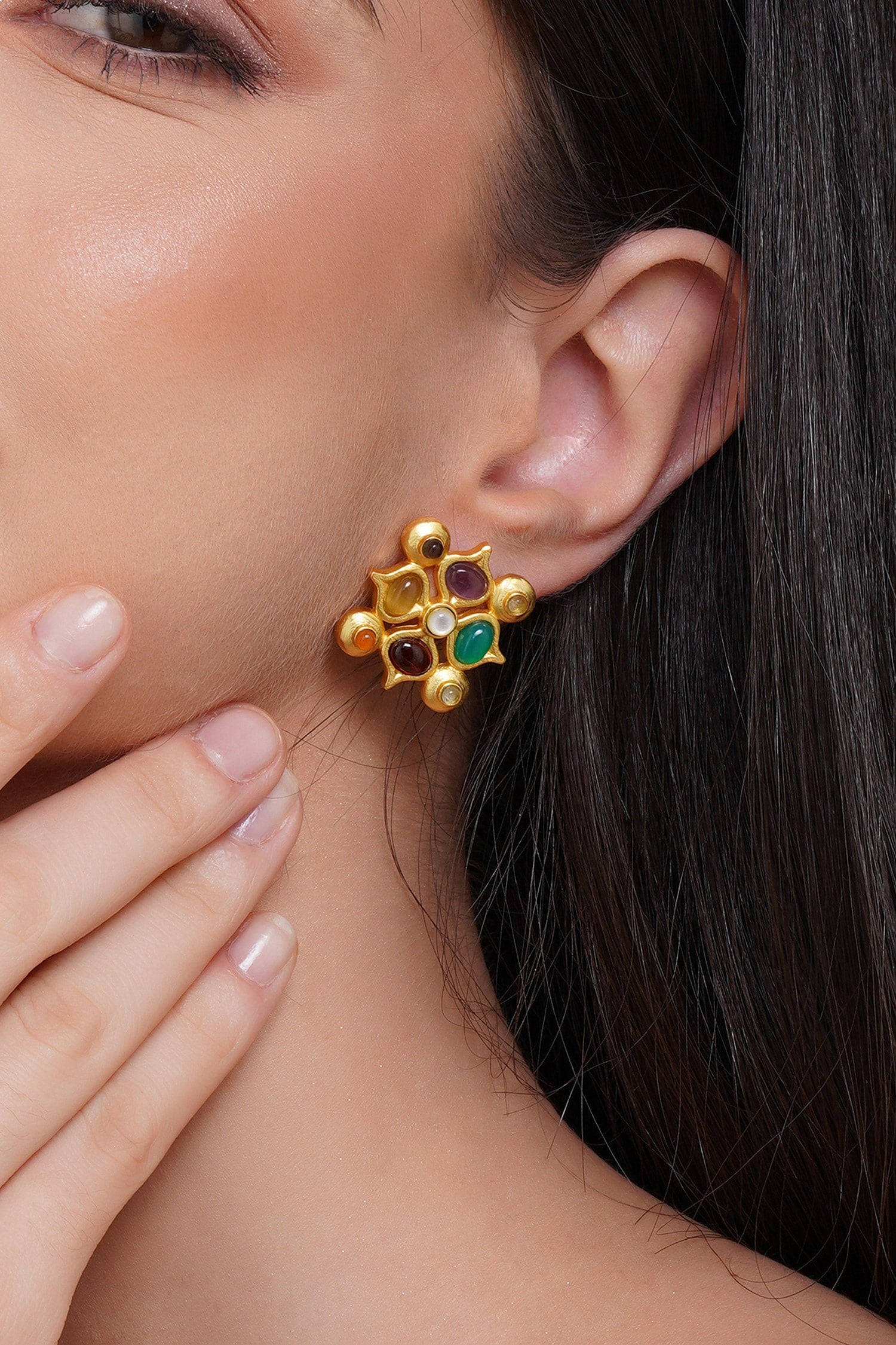 Geometric Carved Stud Earrings 