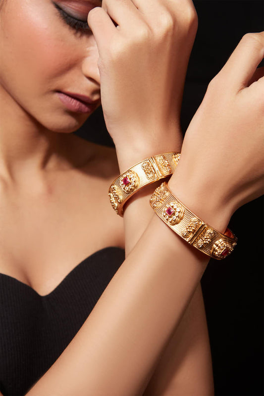 Onyx Stone Studded Bangle - Set of 2 