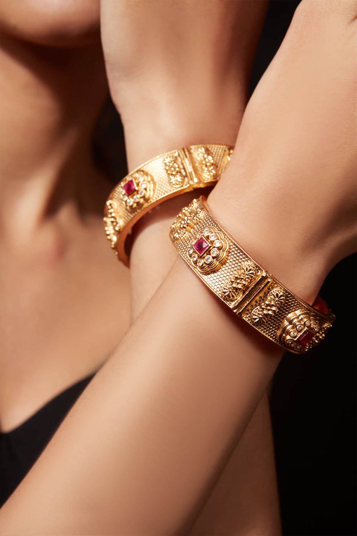 Onyx Stone Studded Bangle - Set of 2 