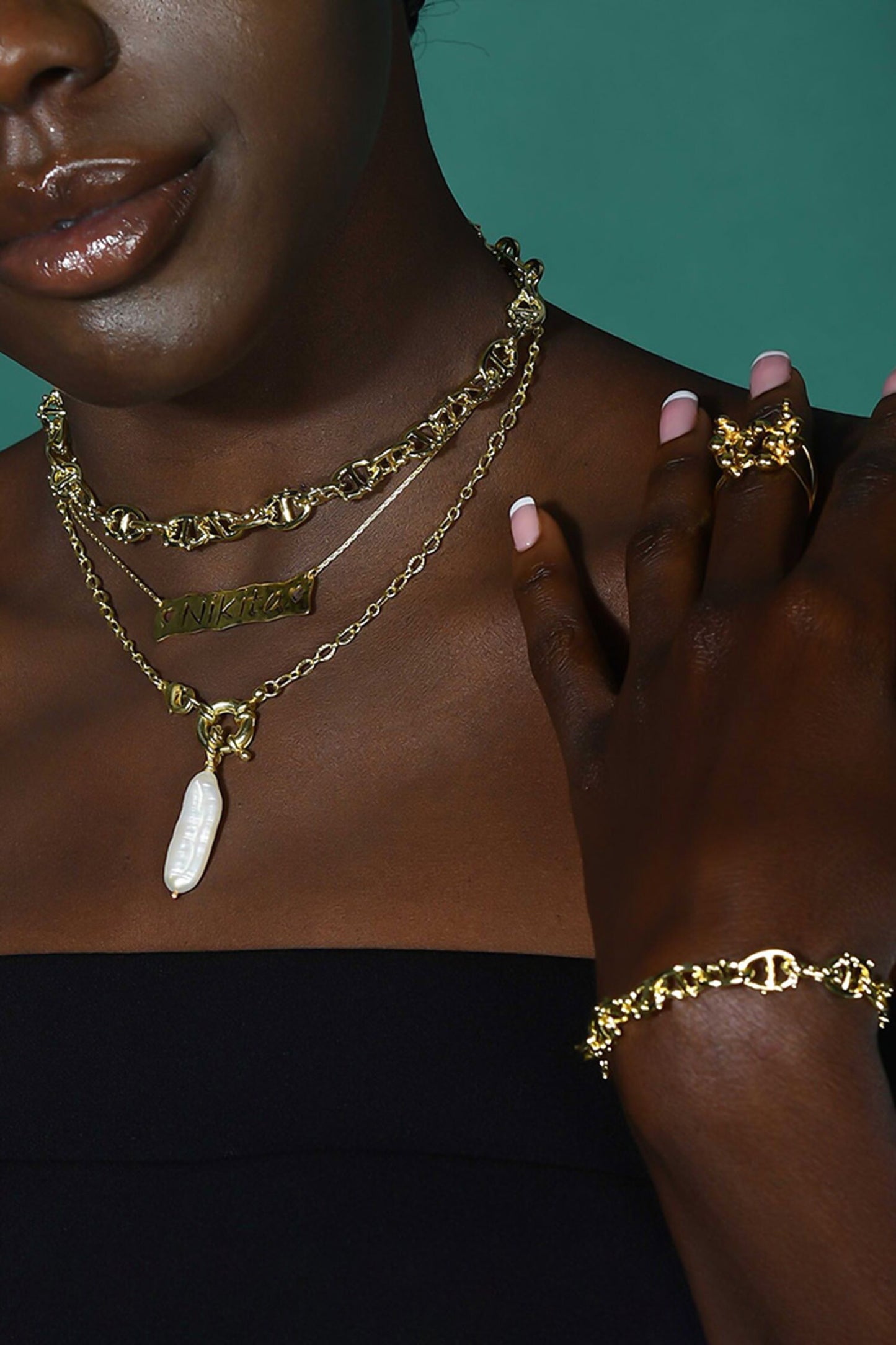 Dot Of Distinction Link Necklace 