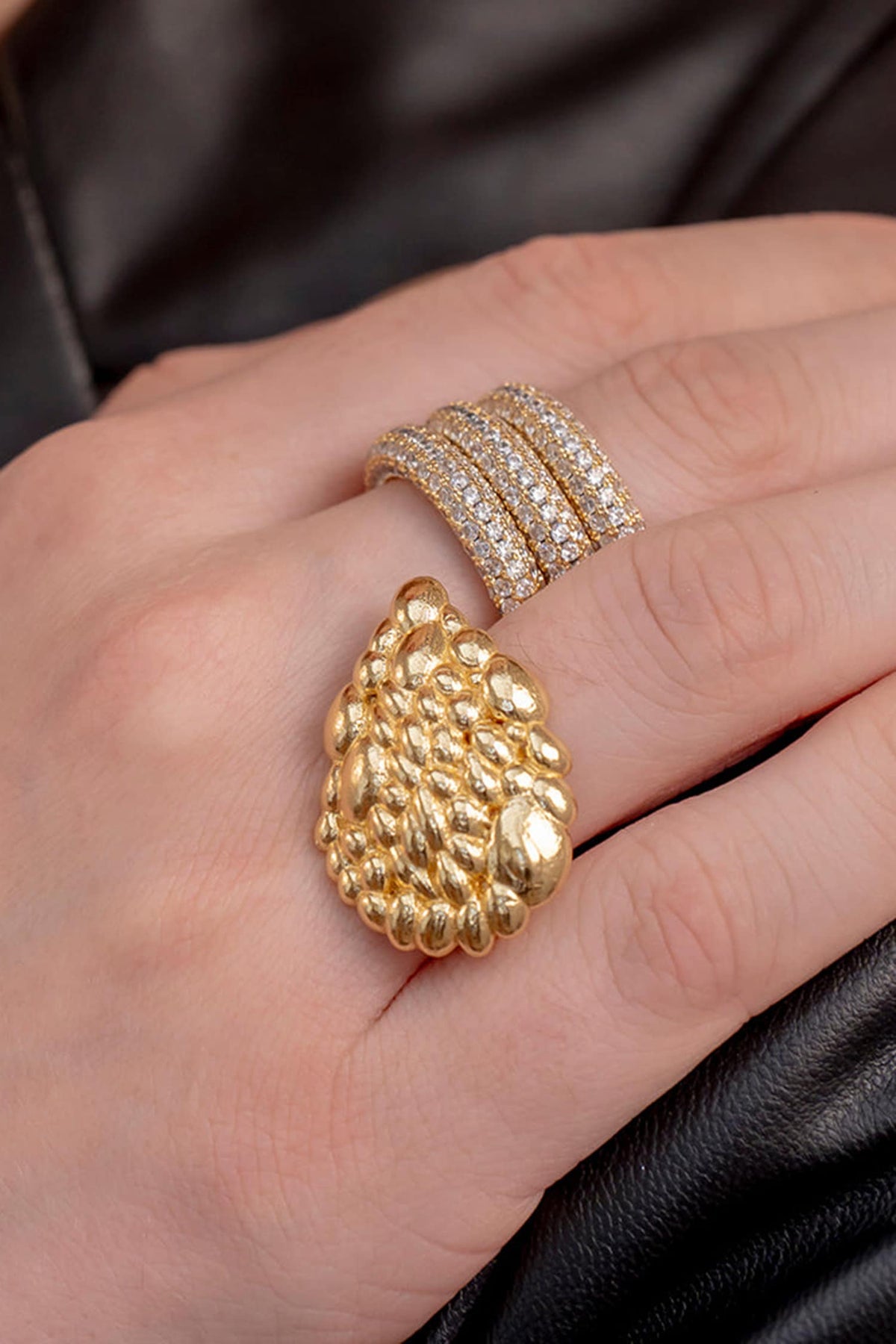 Glitzy Star Studded Band Ring 