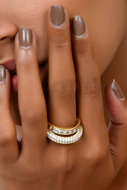 Glitzy Star Studded Ring 