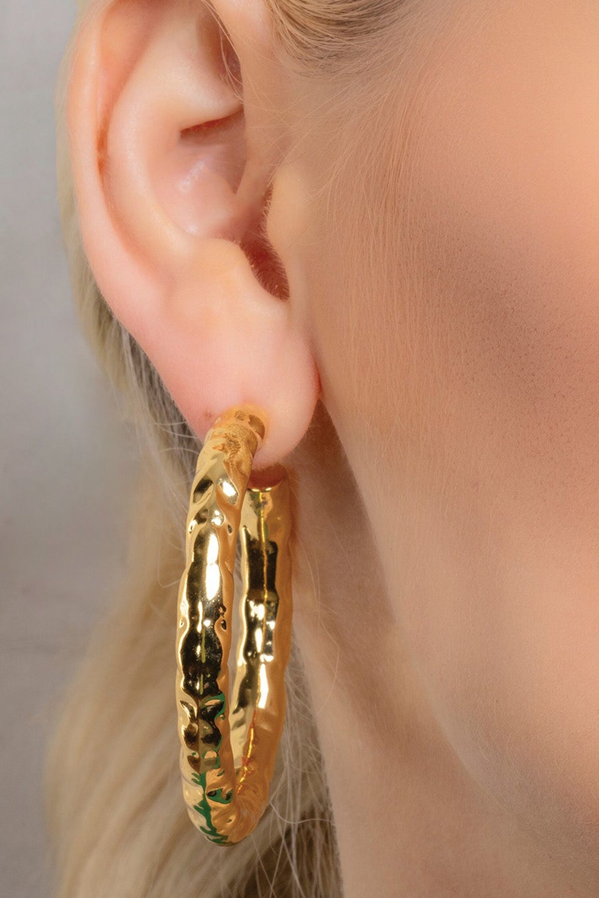 Etched Raw Bouldered Hoops Medium 