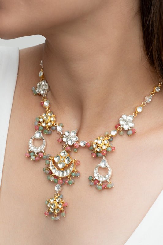 Onyx Embellished Floral Pendant Necklace 