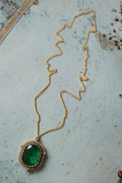 Kundan & Pearl Embellished Necklace 