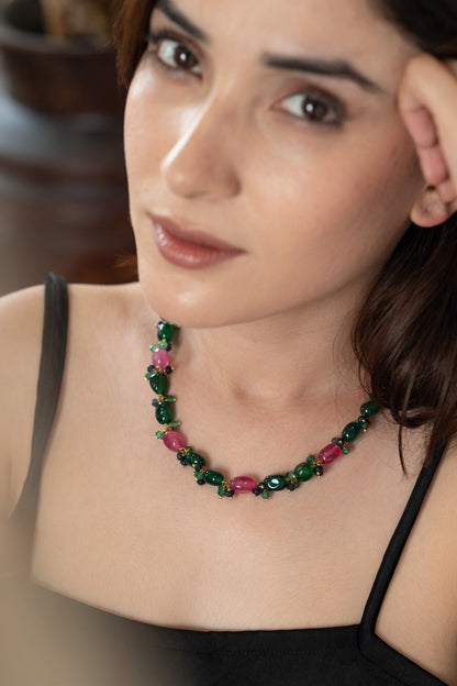 Onyx Embellished Necklace 