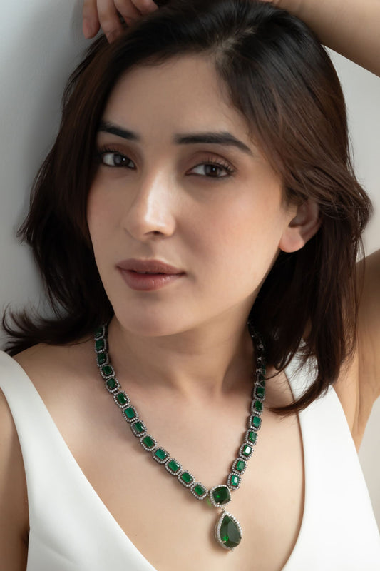 Tear Drop Stone & Crystal Embellished Necklace 