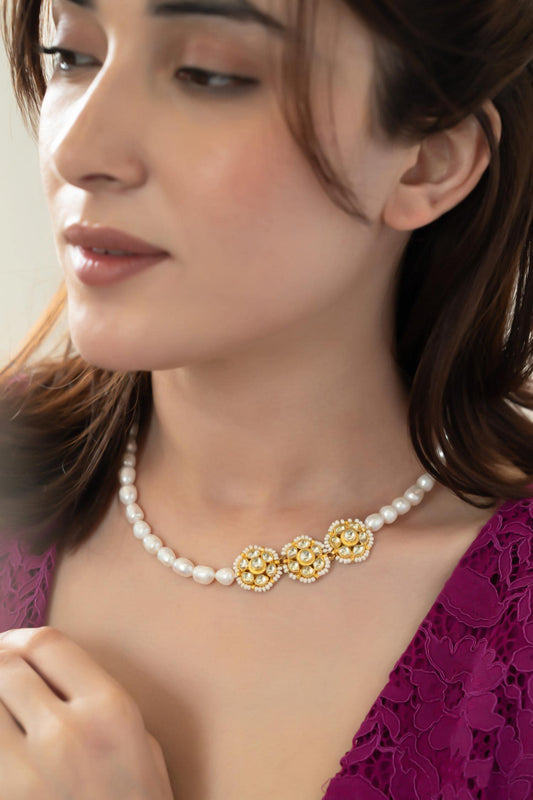 Kundan & Pearl Embellished Pendant Necklace 
