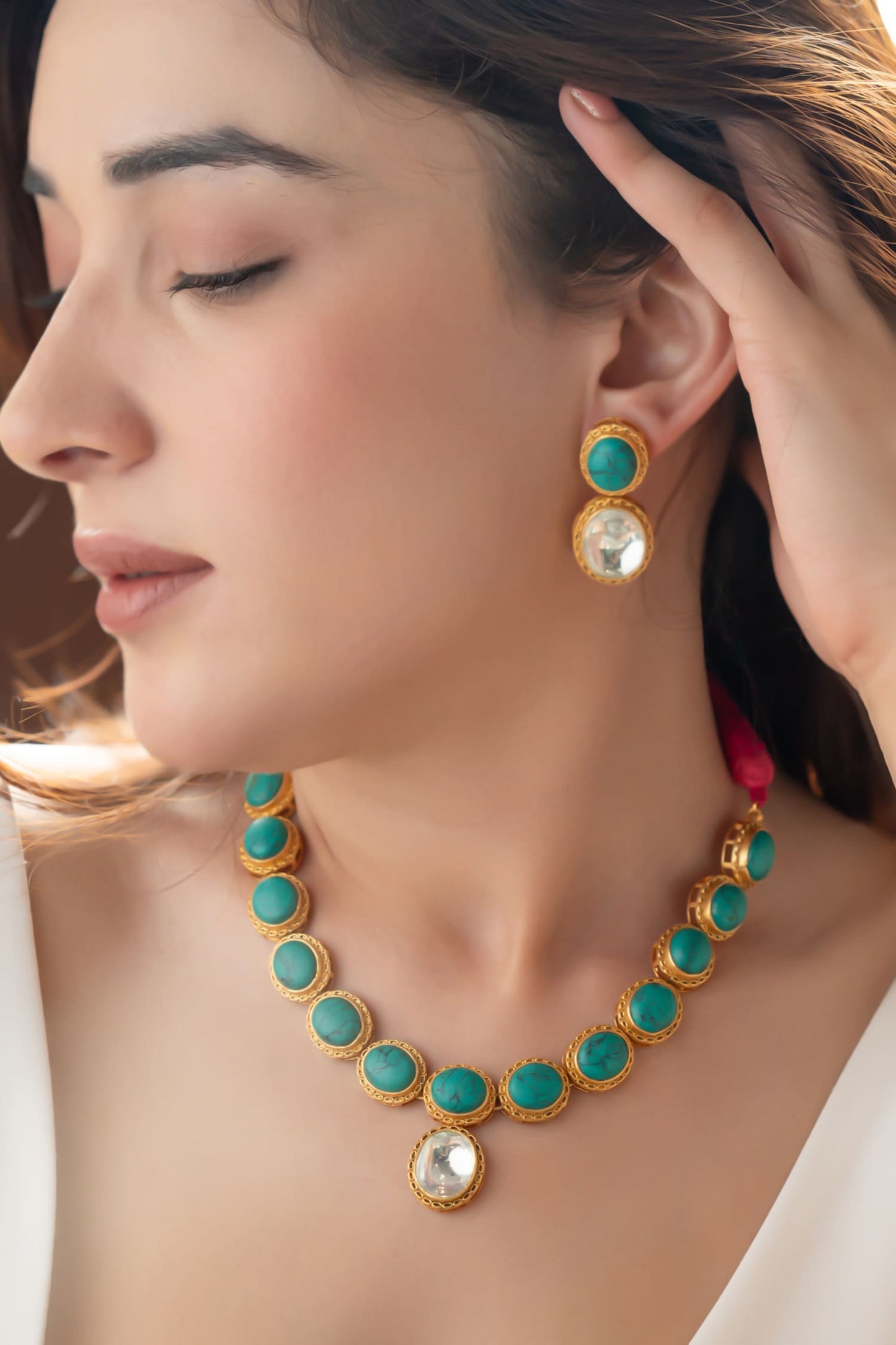 Stone Studded Pendant Necklace Set 