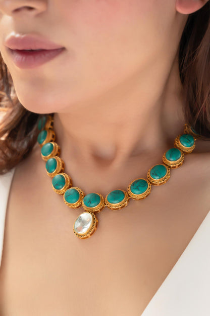 Stone Studded Pendant Necklace Set 