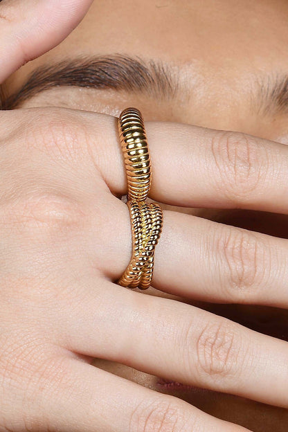 Sculpted Ridge Ring 