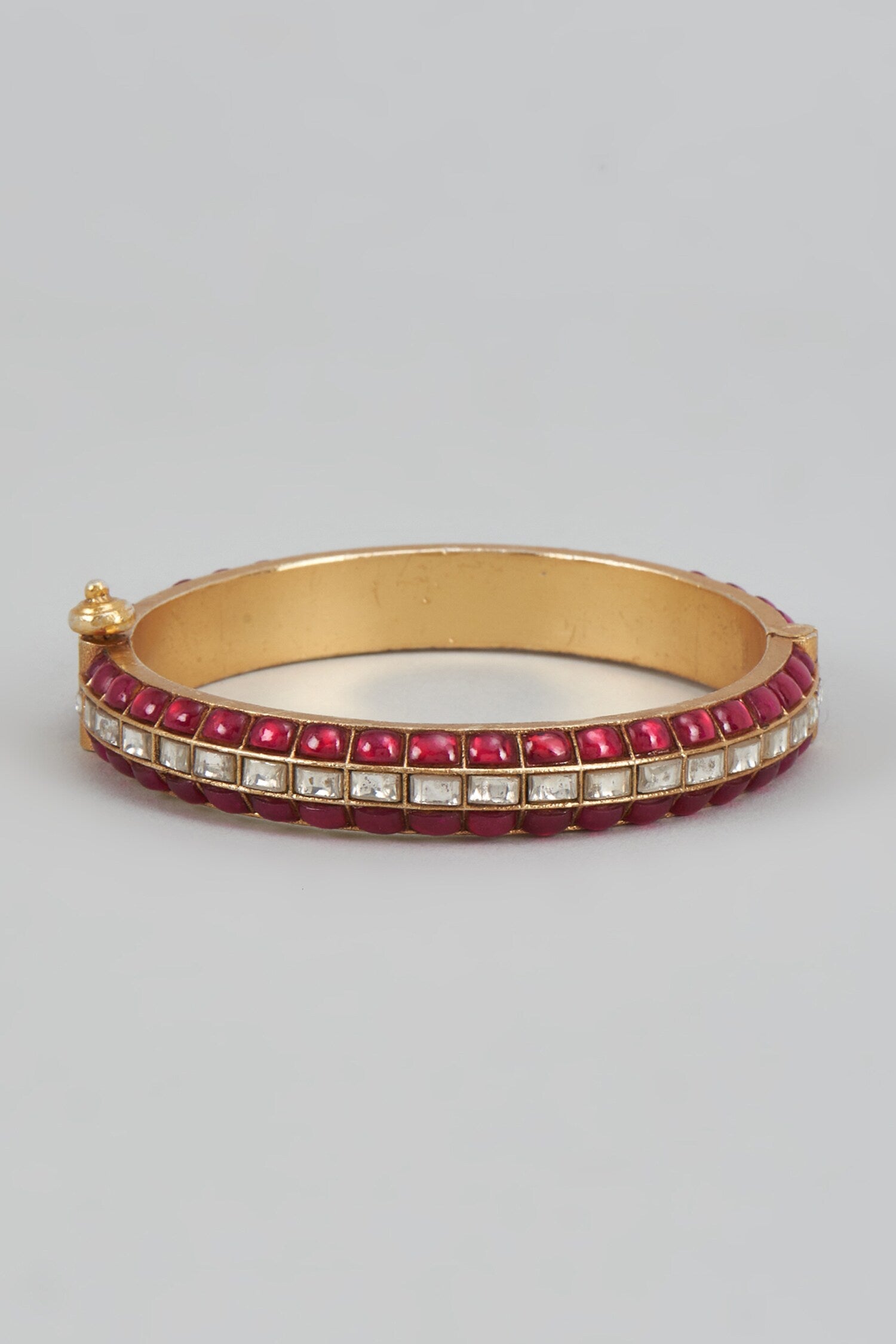 Kundan Stone Embellished Bangle 