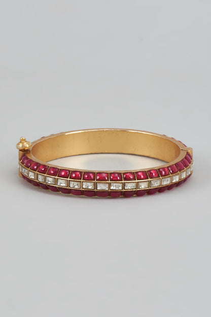 Kundan Stone Embellished Bangle 