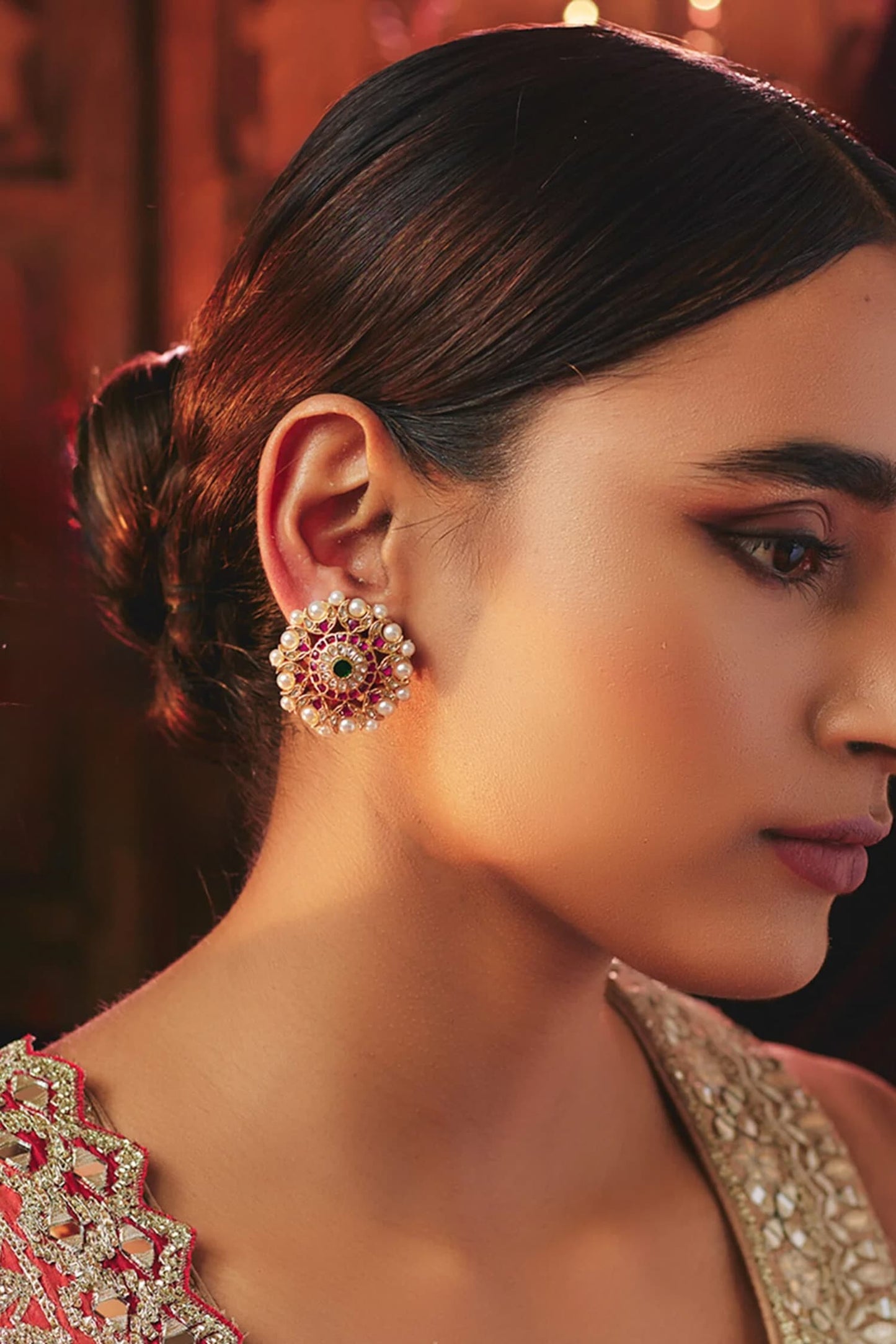 Kundan Embellished Studs 