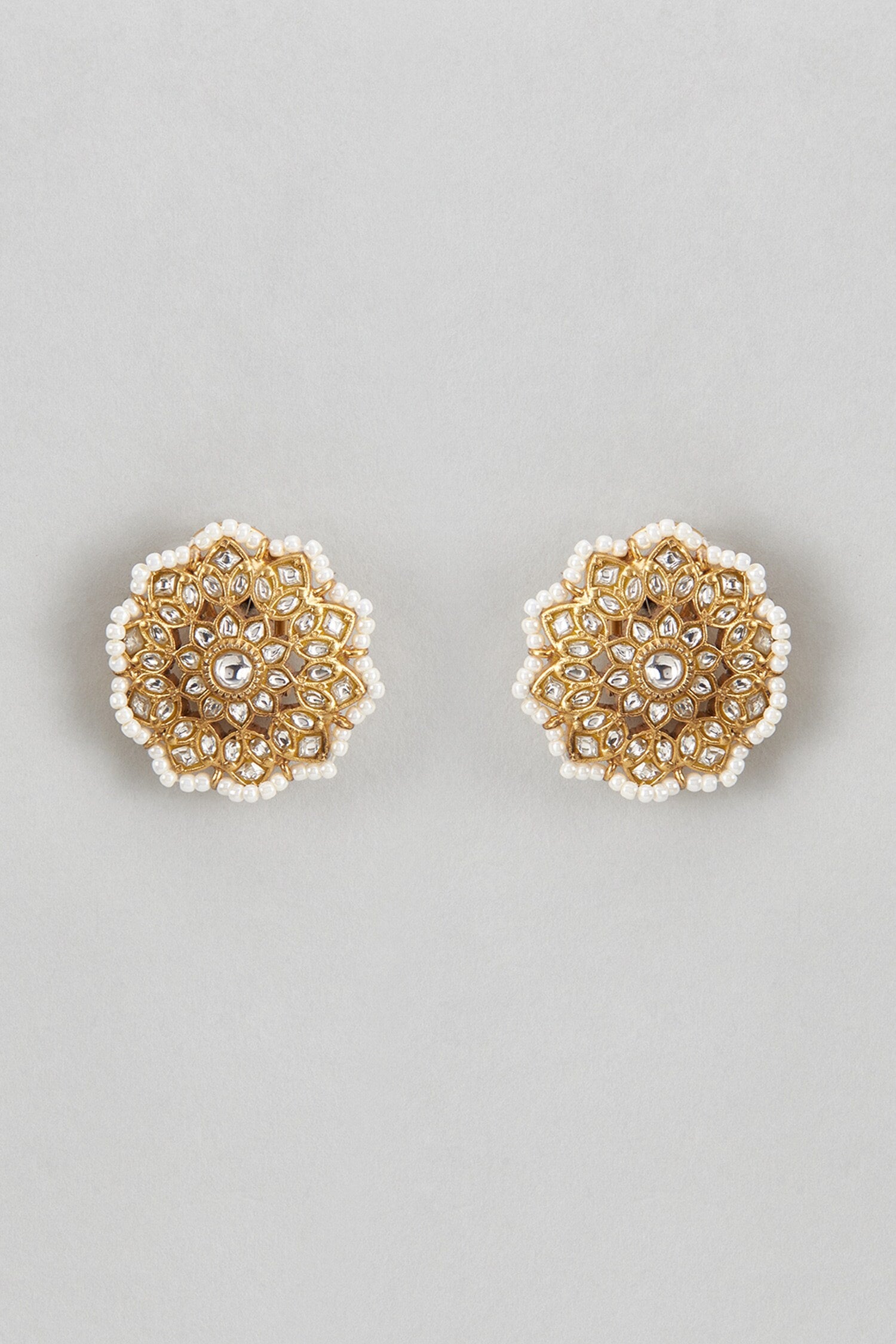 Flower Carved Kundan Studs 