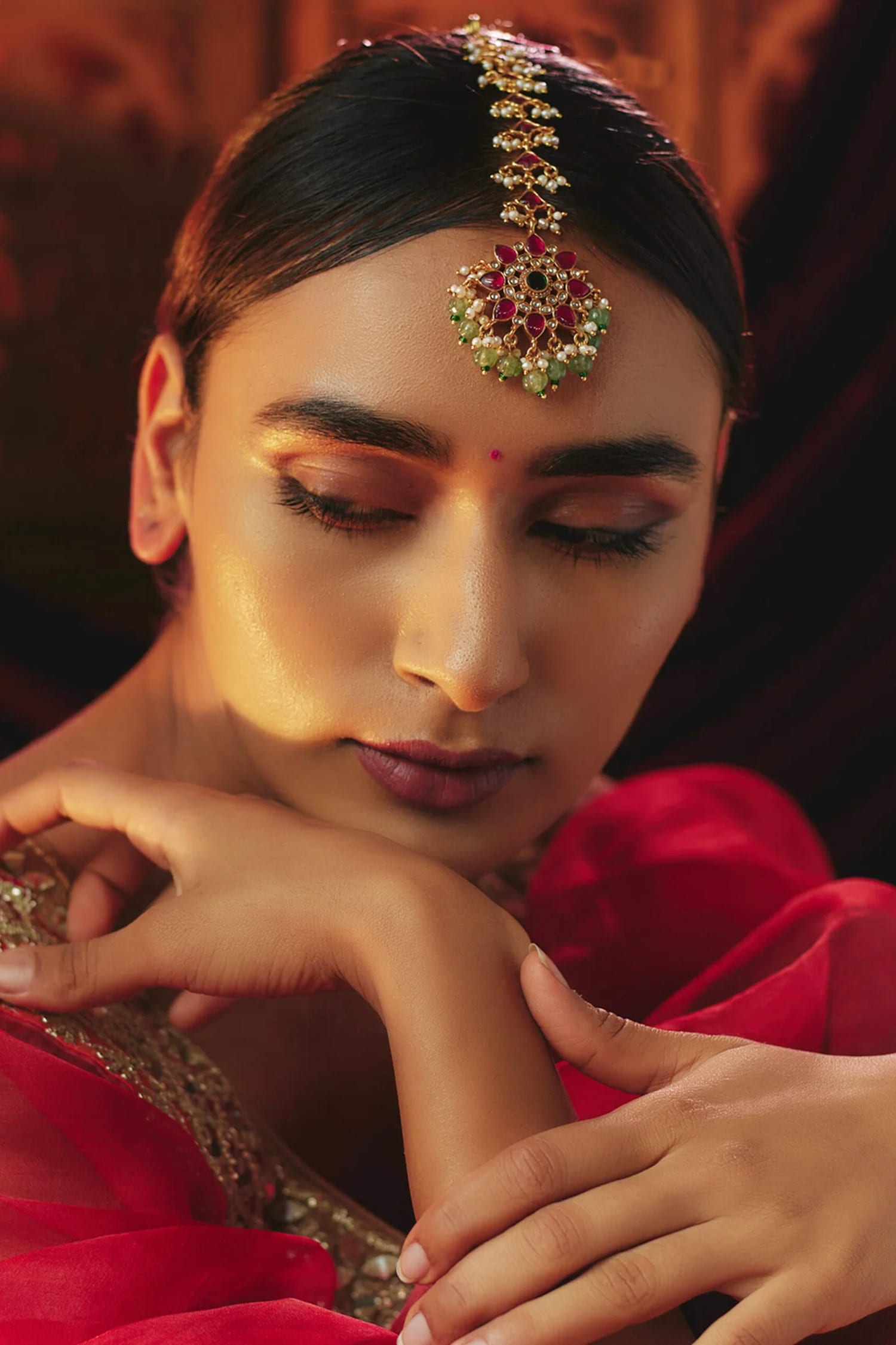 Kundan Embellished Maangtikka 