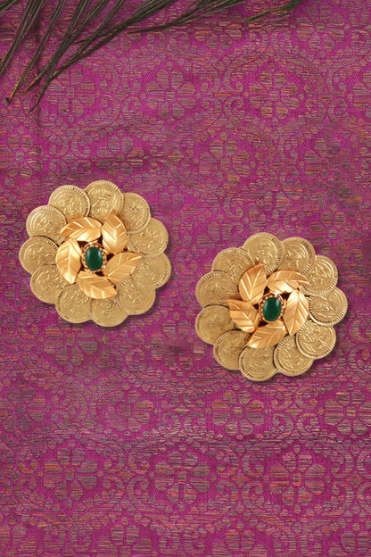 Kasu Foliage Stud Earrings 