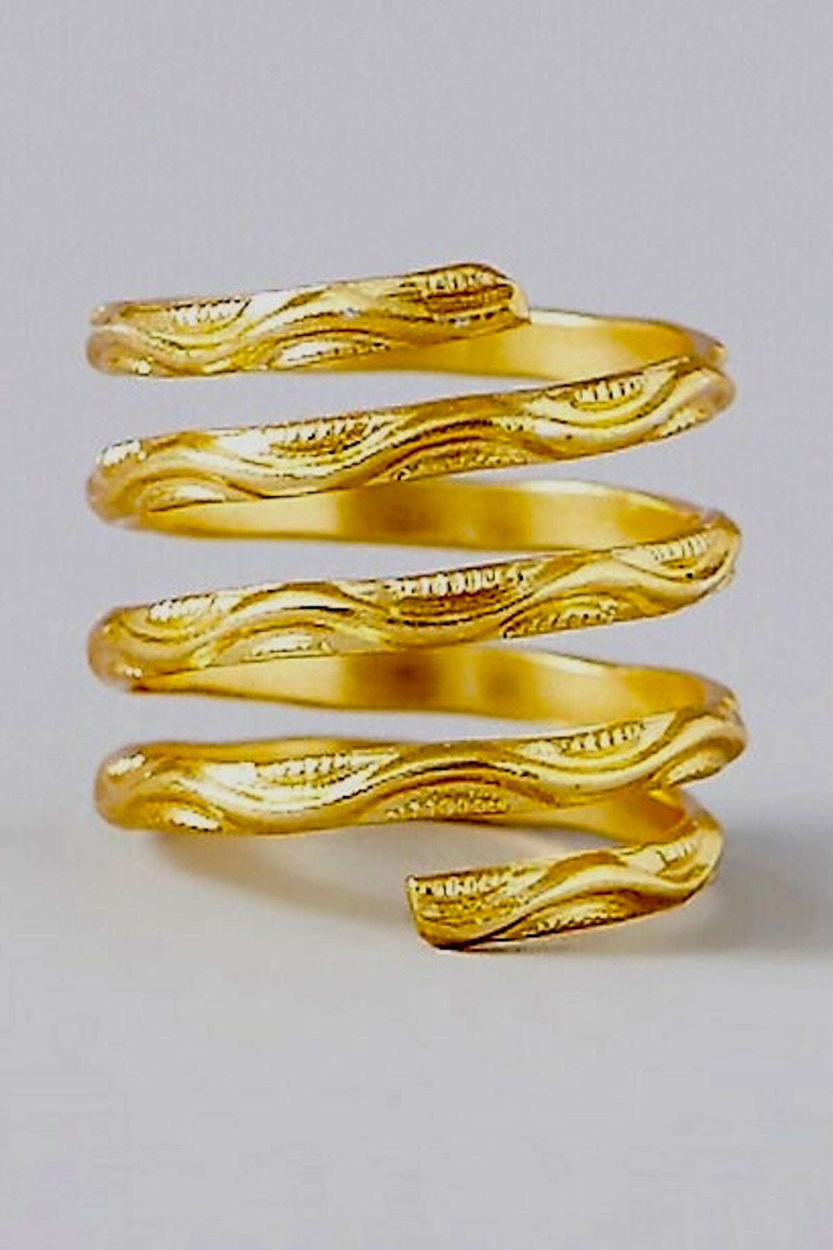 Spring Design Carved Ring 