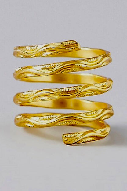 Spring Design Carved Ring 