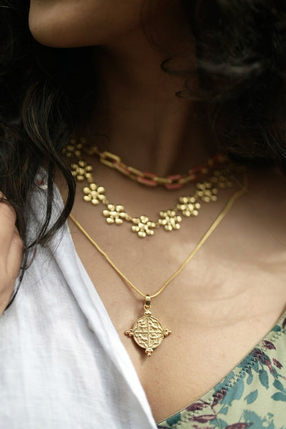 Jasmine Cutwork Necklace 
