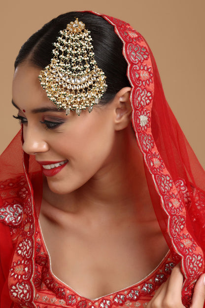 Half Crescent Shaped Passa 