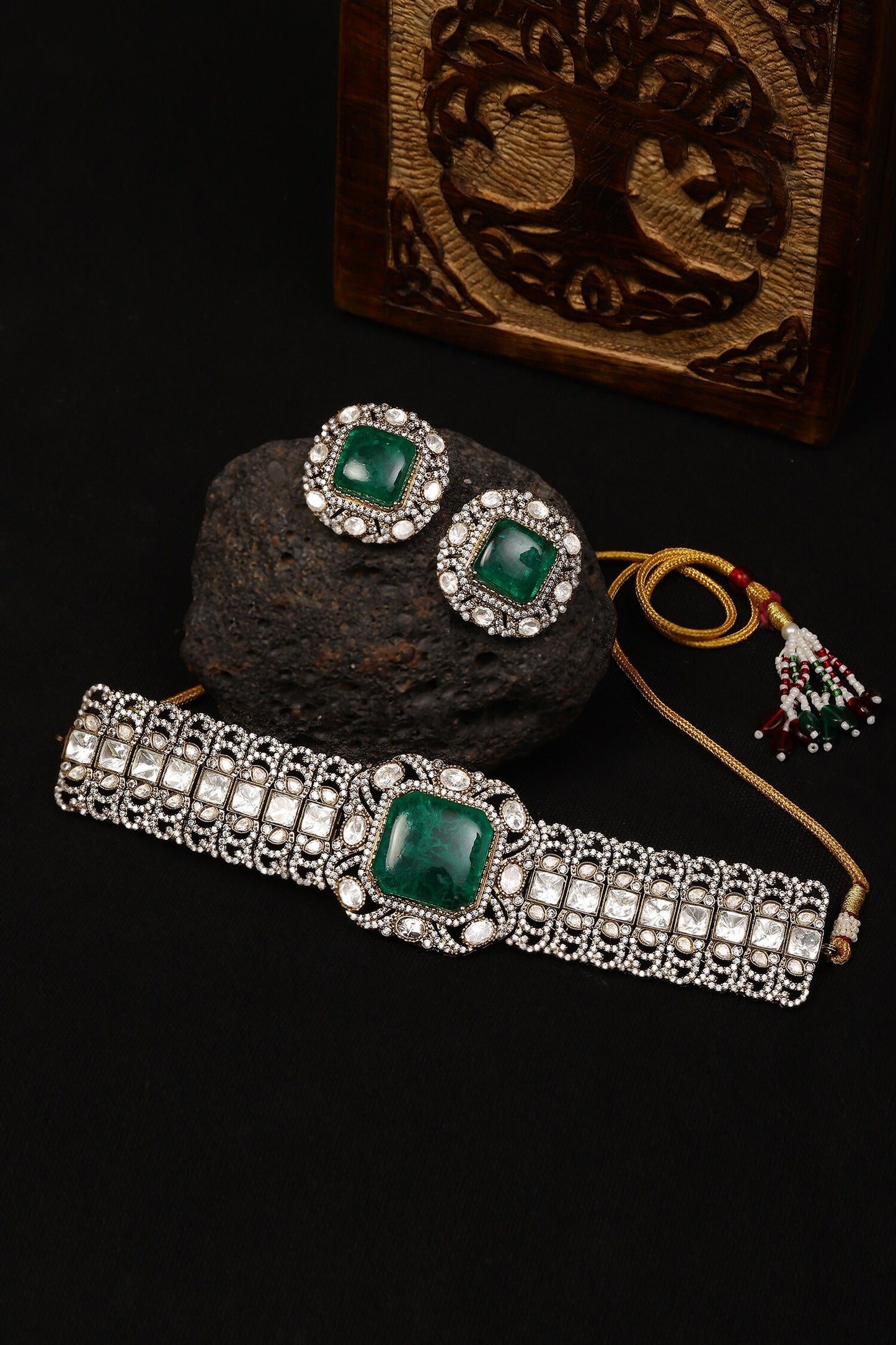 Moissanite Polki Embellished Pendant Choker Set 