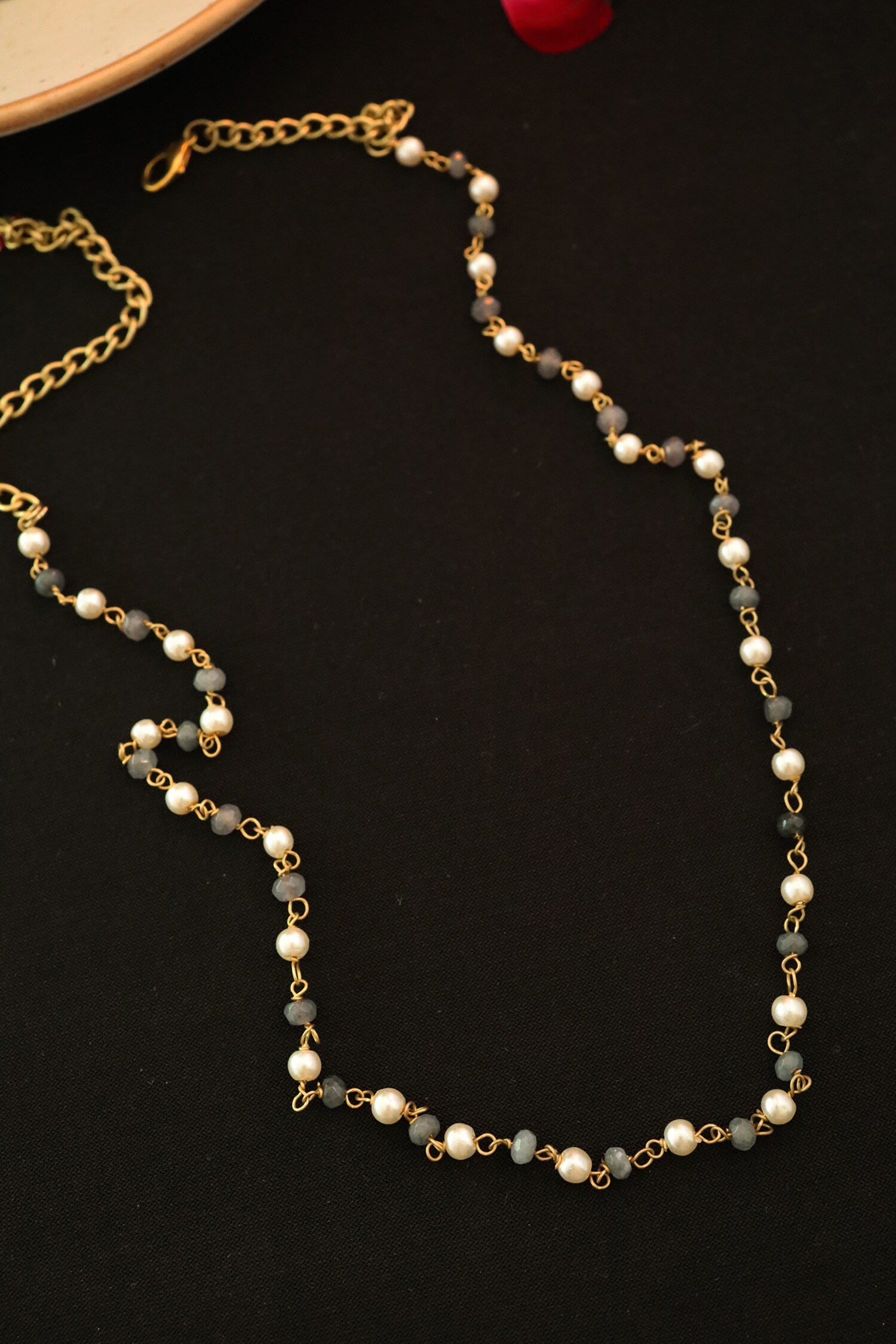 Stone & Pearl Embellished Chain 