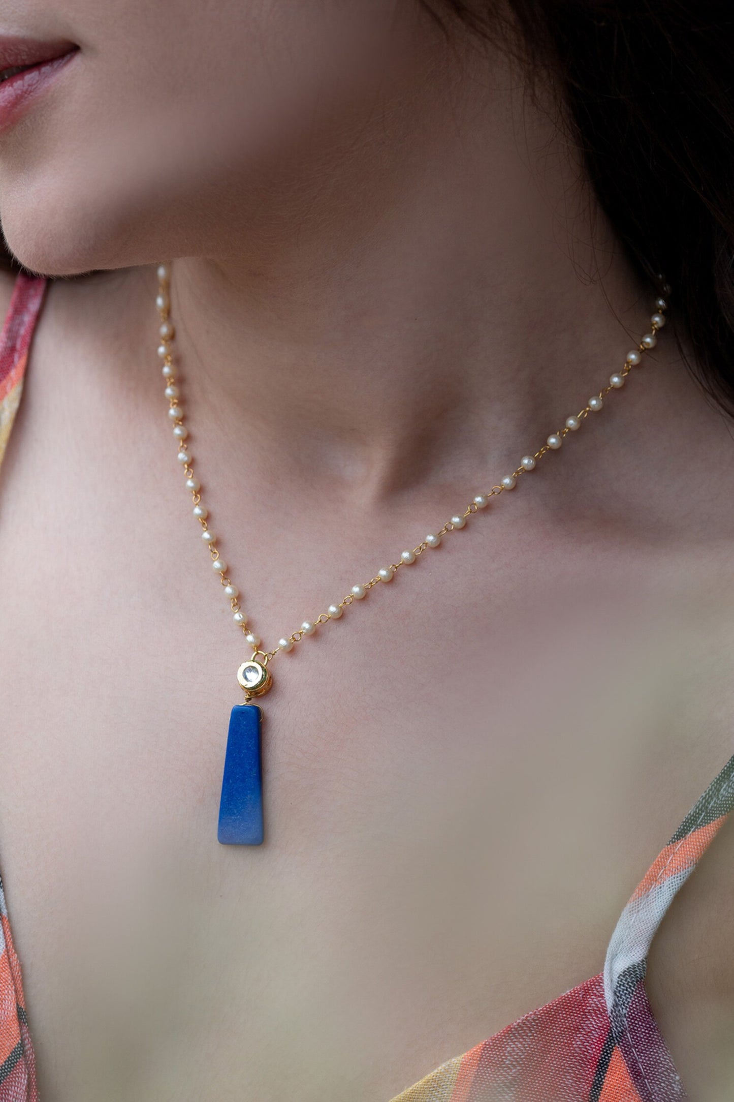 Stone Drop Pearl Strewn Pendant Chain 