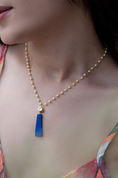 Stone Drop Pearl Strewn Pendant Chain 