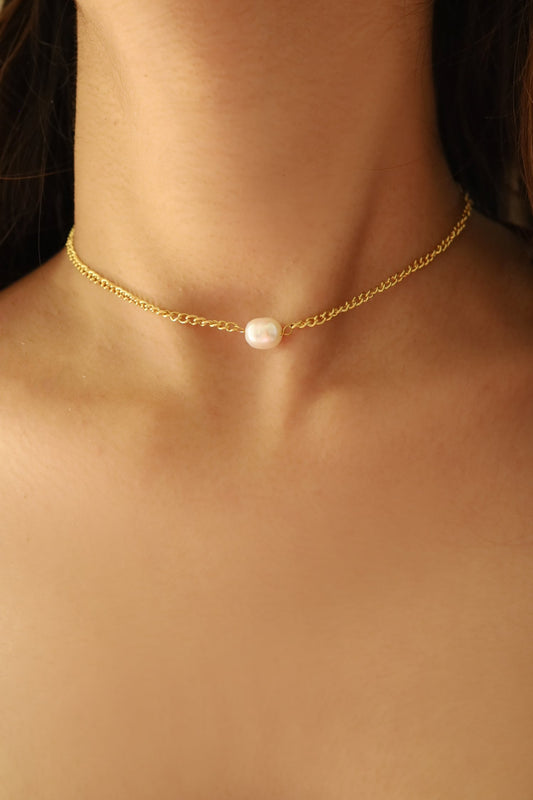 Pearl Stone Embellished Chain 