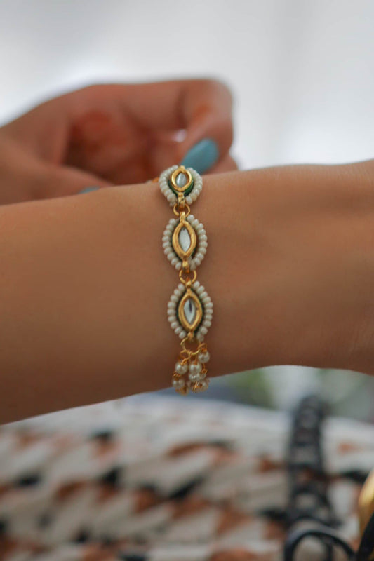 Pearl & Kundan Embellished Bracelet 